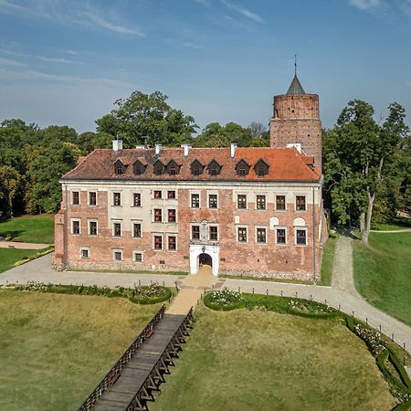 Zamek Uniejow Aparthotel Buitenkant foto