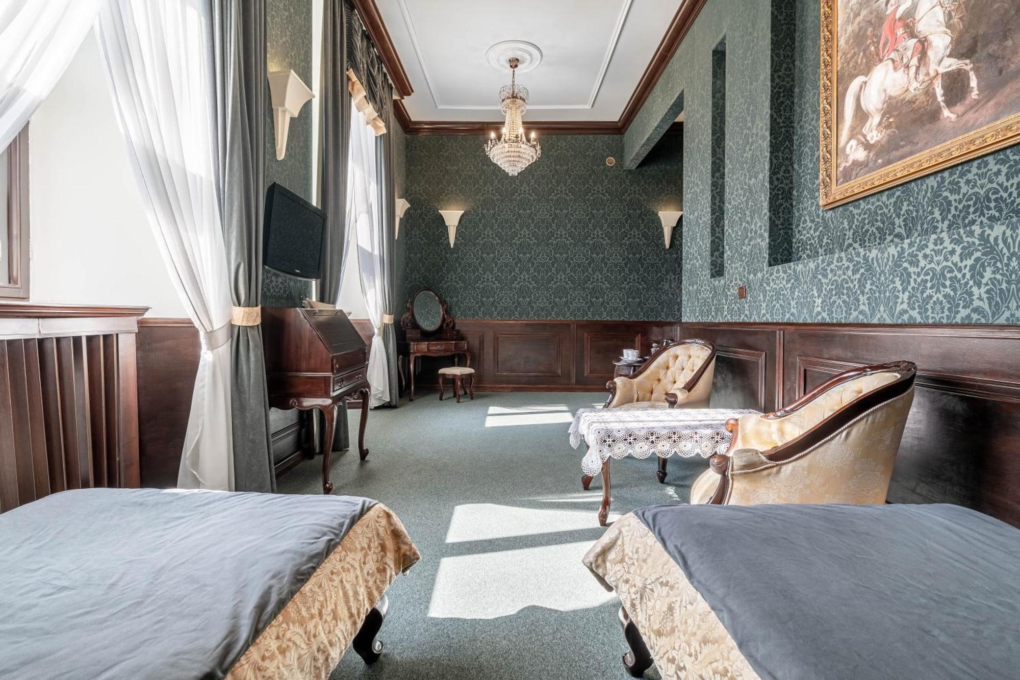 Zamek Uniejow Aparthotel Buitenkant foto